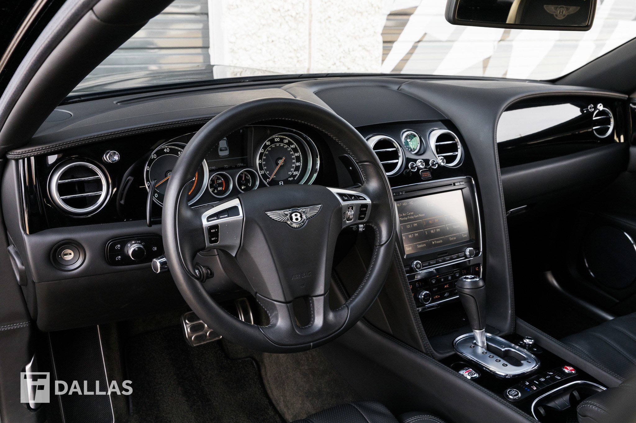 Used 2014 Bentley Flying Spur W12 image 24