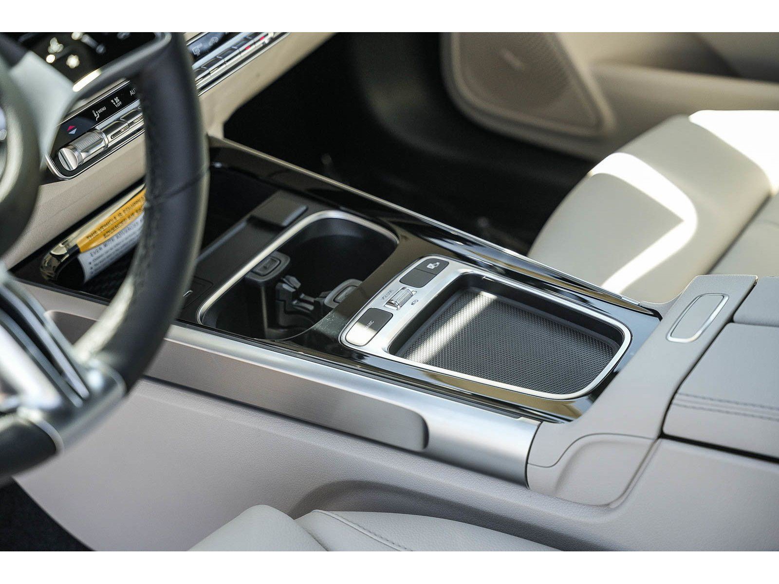 New 2026 Mercedes-Benz GLB 250 4MATIC image 21