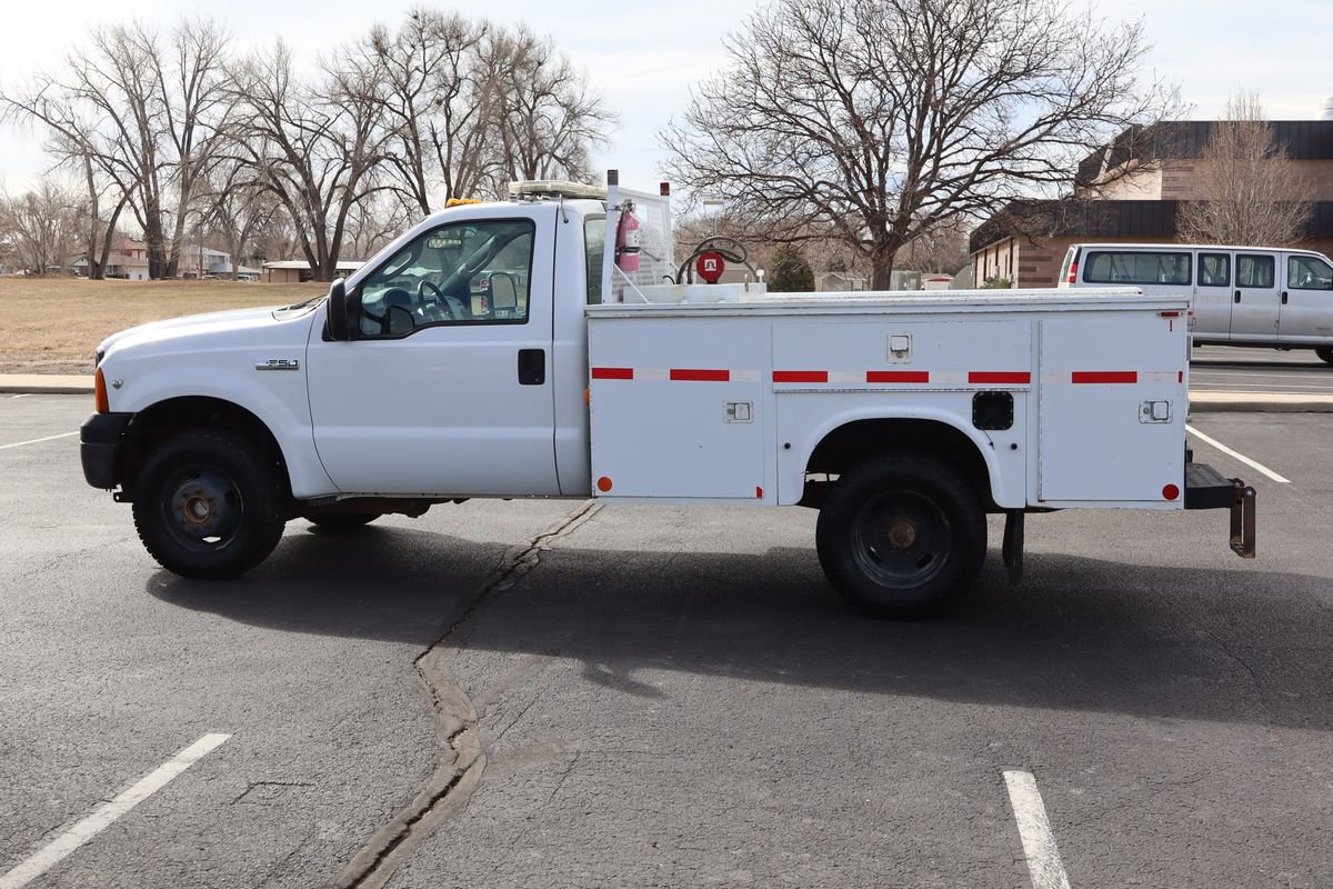 Used 2006 Ford F350 XL image 9