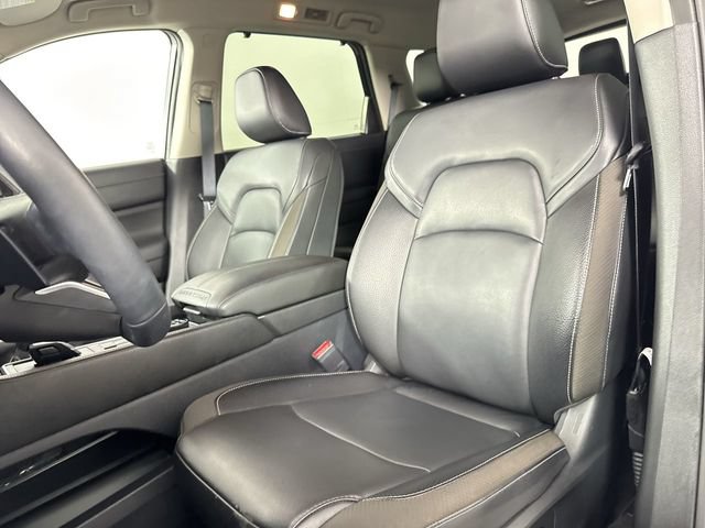 Used 2025 Nissan Pathfinder SL AWD/4WD image 19