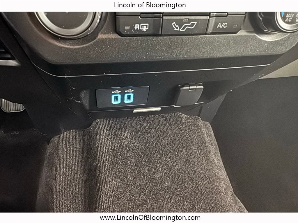 Used 2016 Ford F150 XLT w/ Equipment Group 302A Luxury AWD/4WD image 58