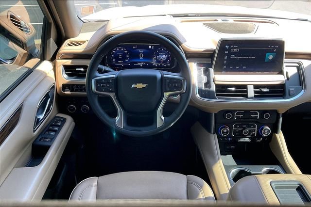 Used 2023 Chevrolet Suburban Premier AWD/4WD image 5