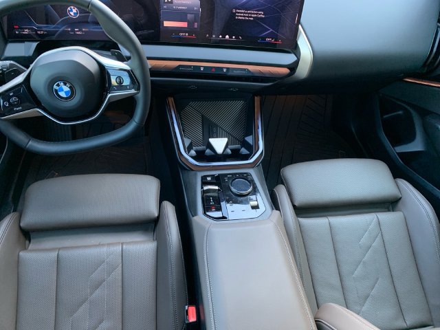 Used 2025 BMW X3 xDrive30i w/ Convenience Package AWD/4WD image 11