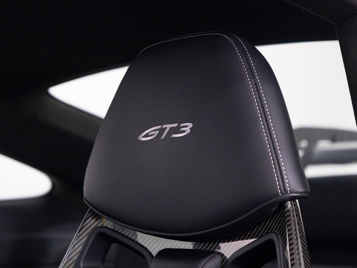 Certified 2024 Porsche 911 GT3 RWD image 33