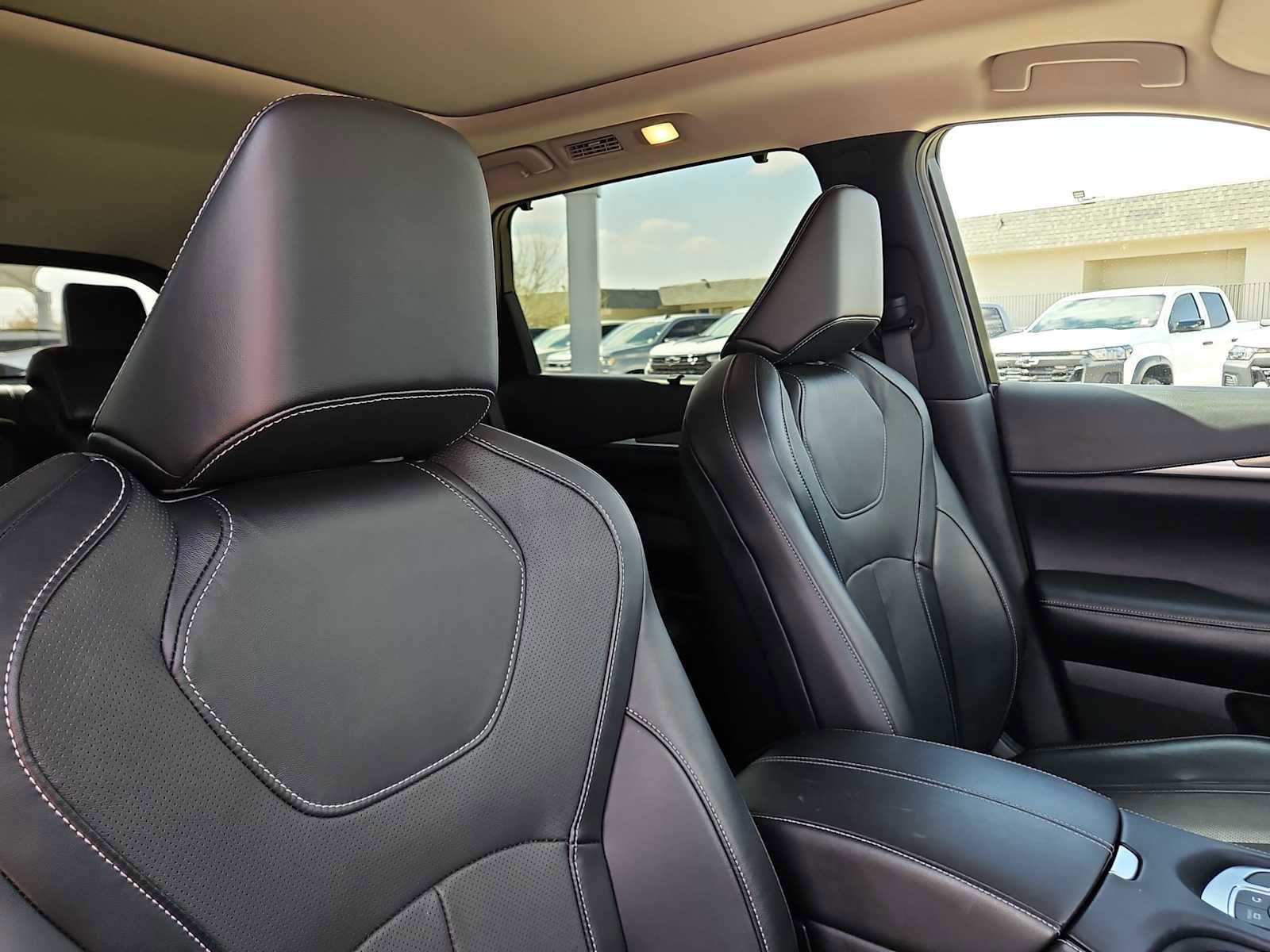 Used 2023 INFINITI QX60 Luxe w/ Cargo Package image 19