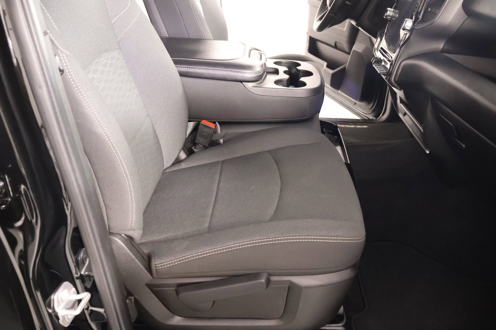 Used 2025 RAM 2500 Tradesman image 13