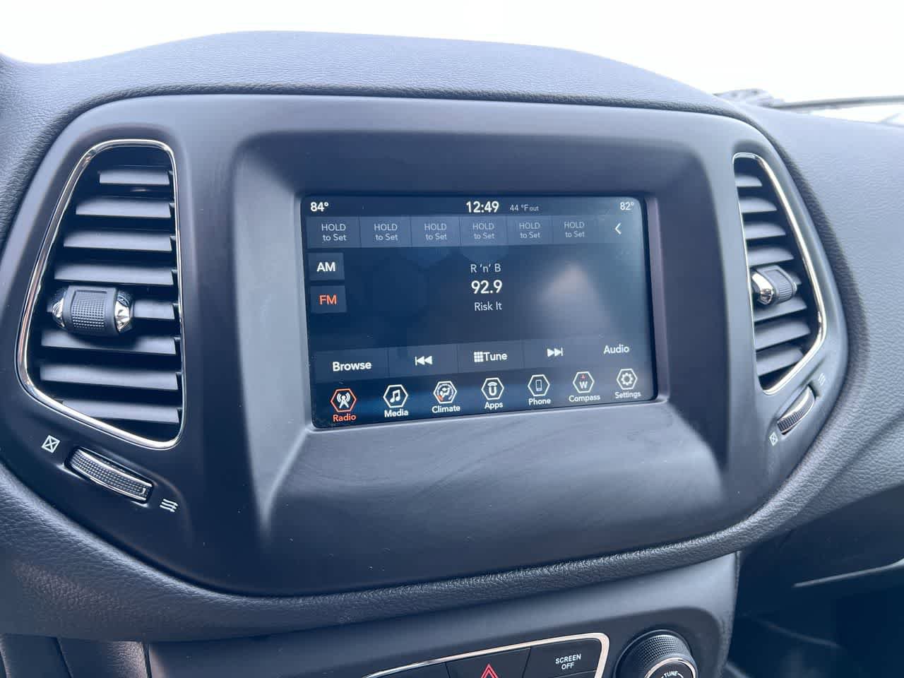 Used 2019 Jeep Compass Sport AWD/4WD image 16