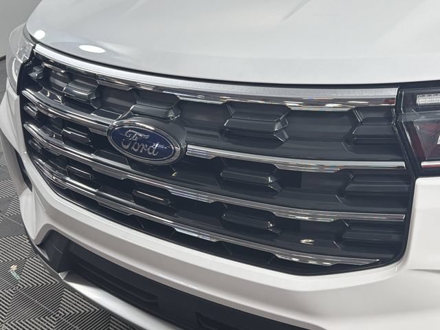 Used 2026 Ford Explorer Active RWD image 32