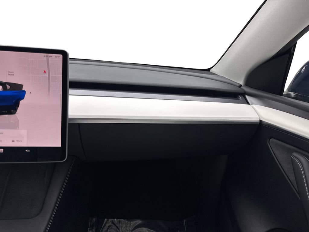 Used 2024 Tesla Model Y Long Range image 59