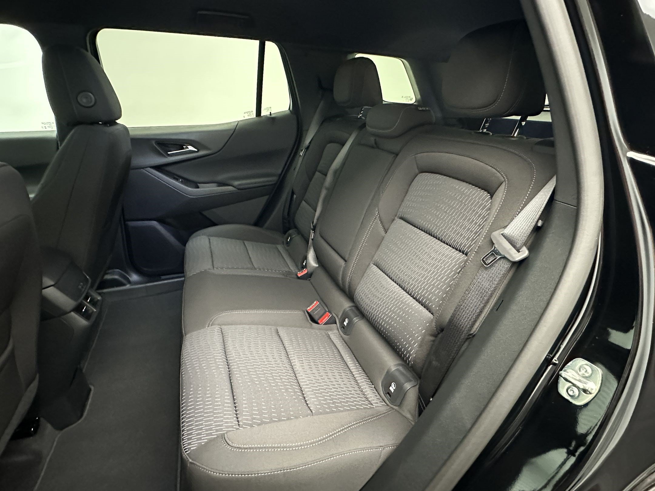 New 2027 Chevrolet Equinox LT AWD/4WD image 24