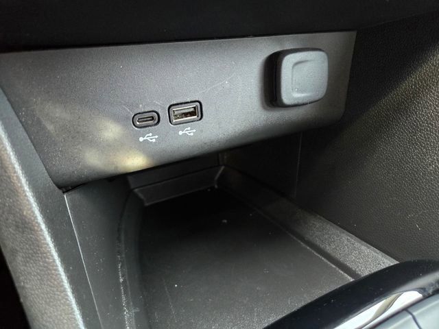 Used 2024 Buick Encore GX Preferred w/ Comfort Package image 25