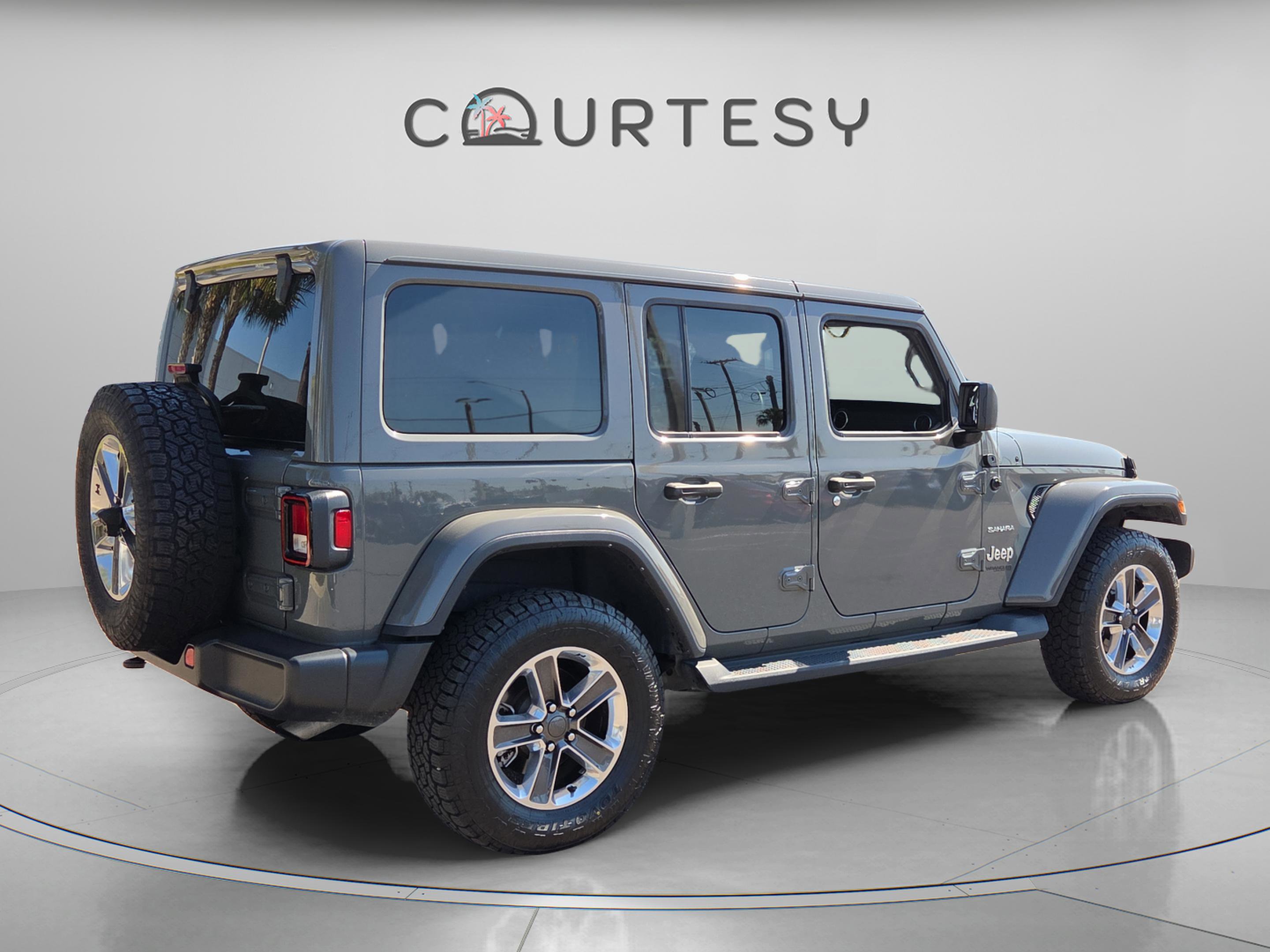 Used 2022 Jeep Wrangler Unlimited Sahara image 6