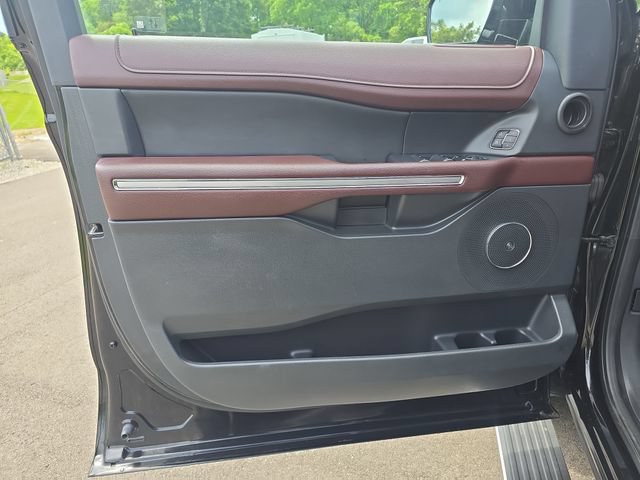 Certified 2023 Ford Expedition Limited AWD/4WD image 10