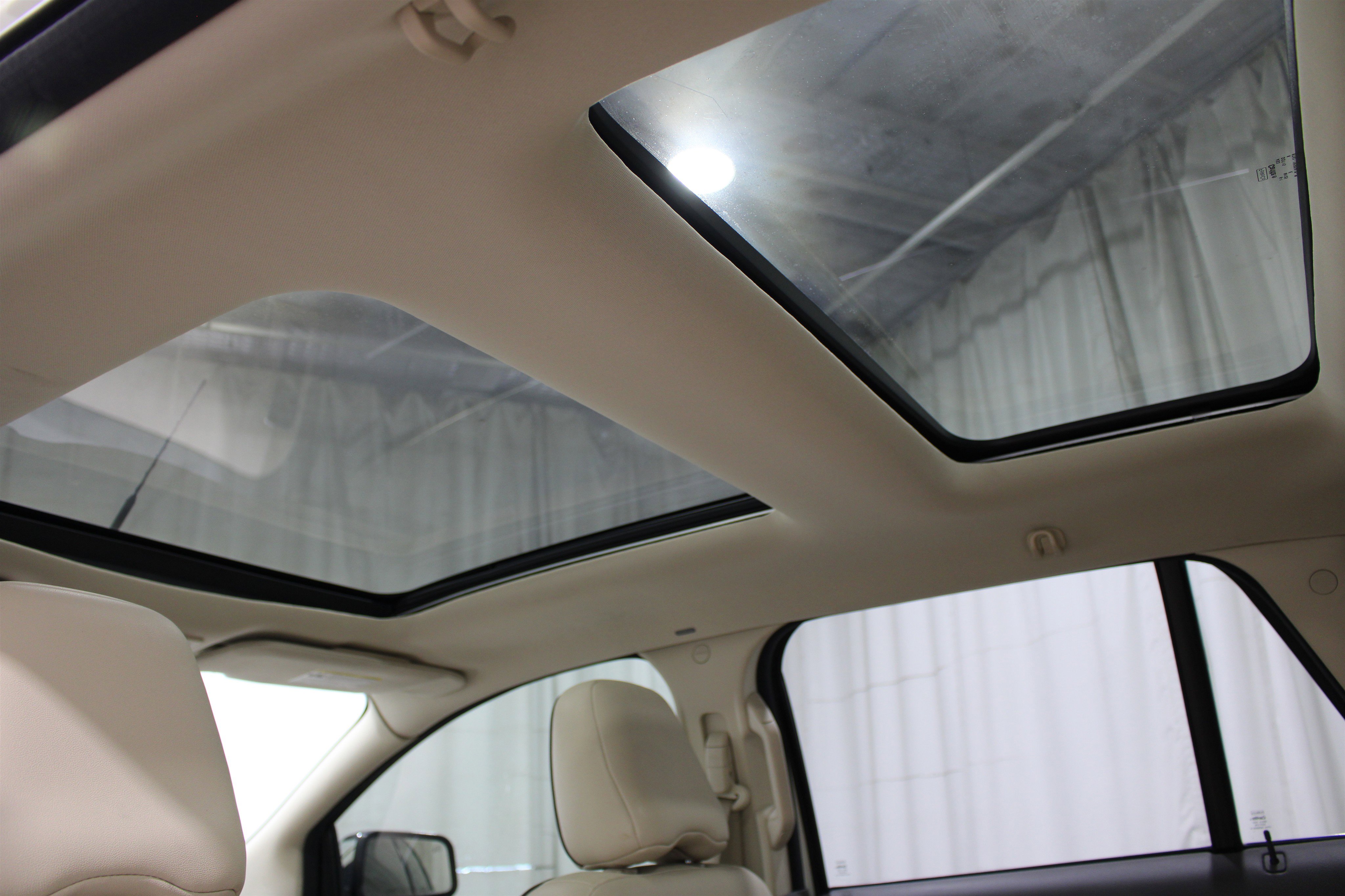 Used 2008 Lincoln MKX AWD image 22