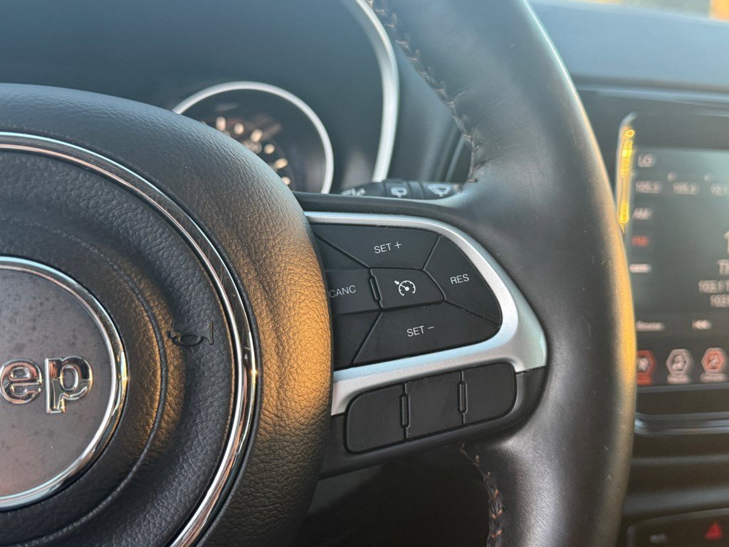 Used 2017 Jeep Compass Limited image 23