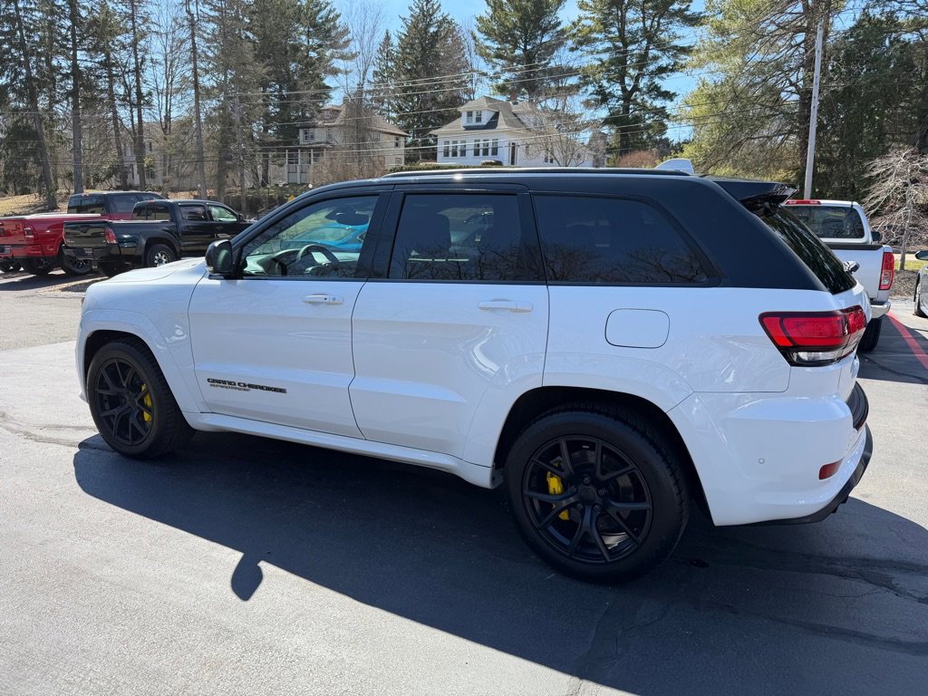 Used 2018 Jeep Grand Cherokee Trackhawk AWD/4WD image 24