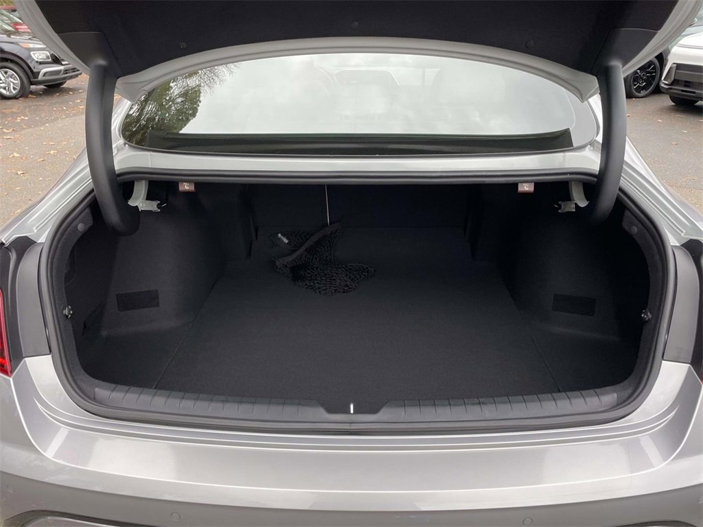 Certified 2023 Hyundai Sonata Limited w/ Cargo Package image 9