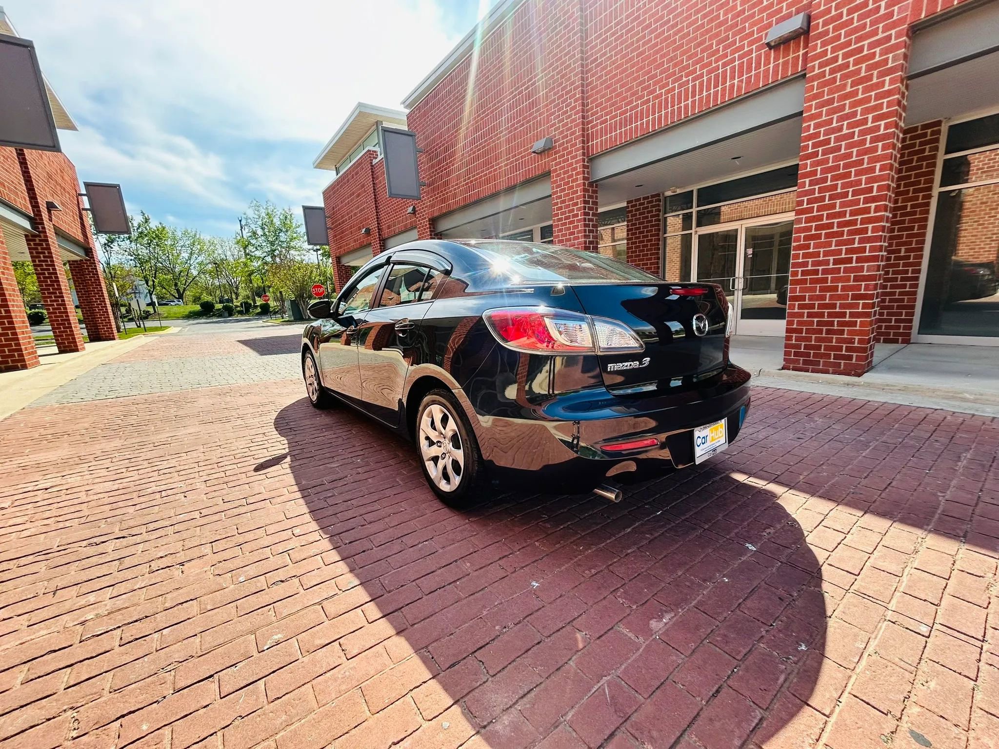 Used 2012 MAZDA MAZDA3 i Sport FWD image 4