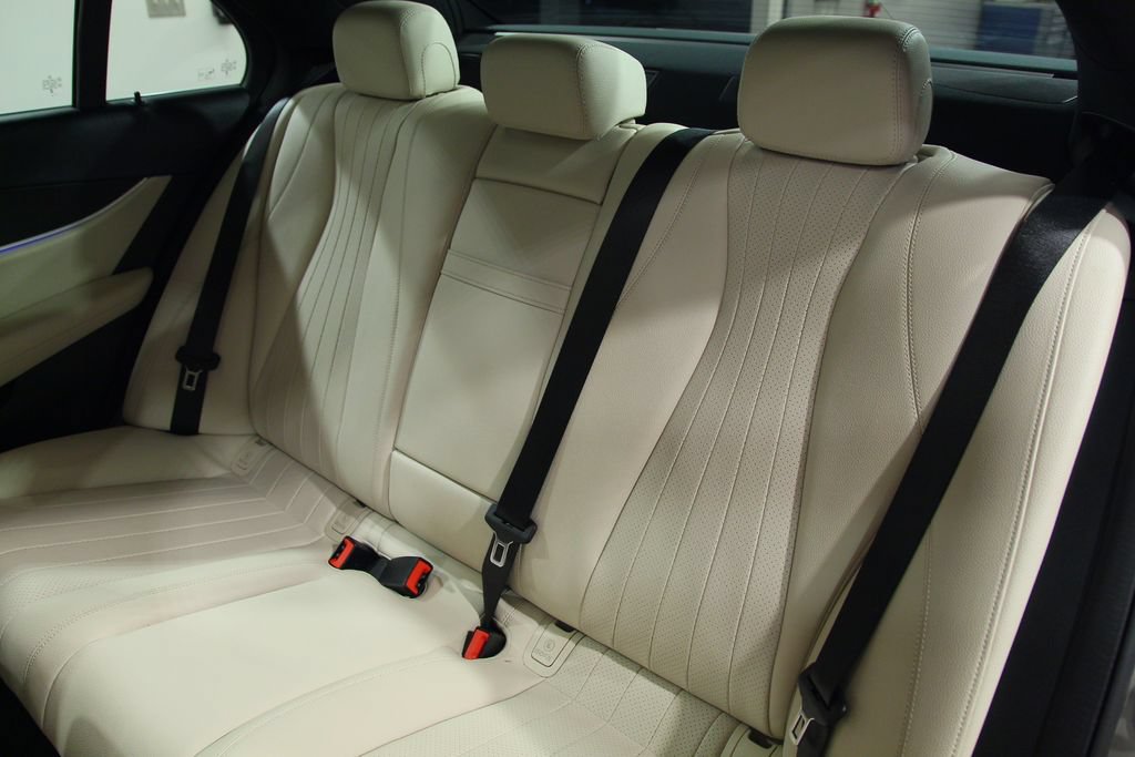 Certified 2023 Mercedes-Benz E 350 4MATIC Sedan image 31