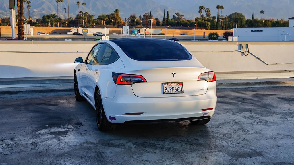 Used 2018 Tesla Model 3 image 6