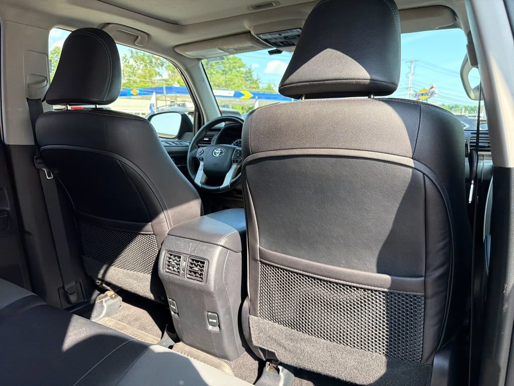 Used 2017 Toyota 4Runner SR5 Premium AWD/4WD image 34