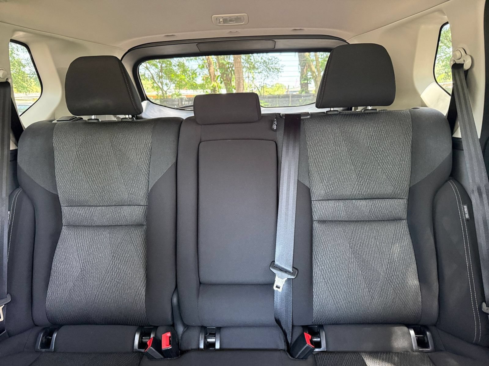 Used 2025 Nissan Rogue SV FWD image 37
