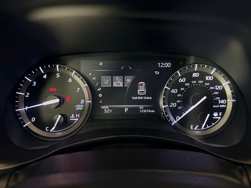 Used 2021 Toyota Highlander XLE image 15