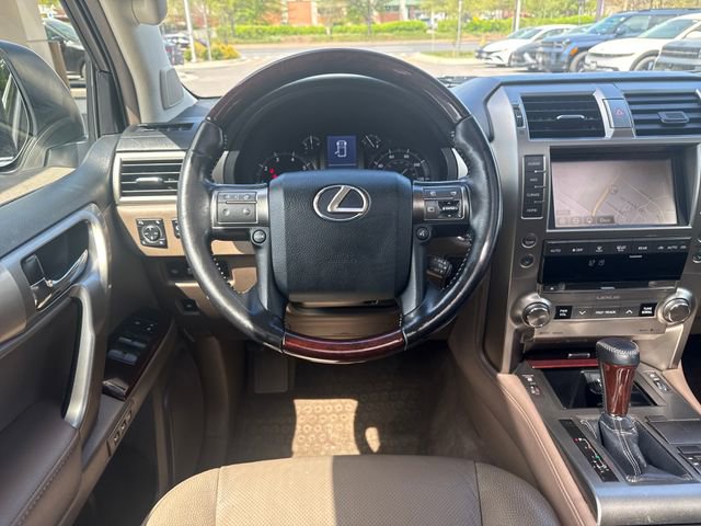 Used 2017 Lexus GX 460 Premium w/ Premium Package AWD/4WD image 13