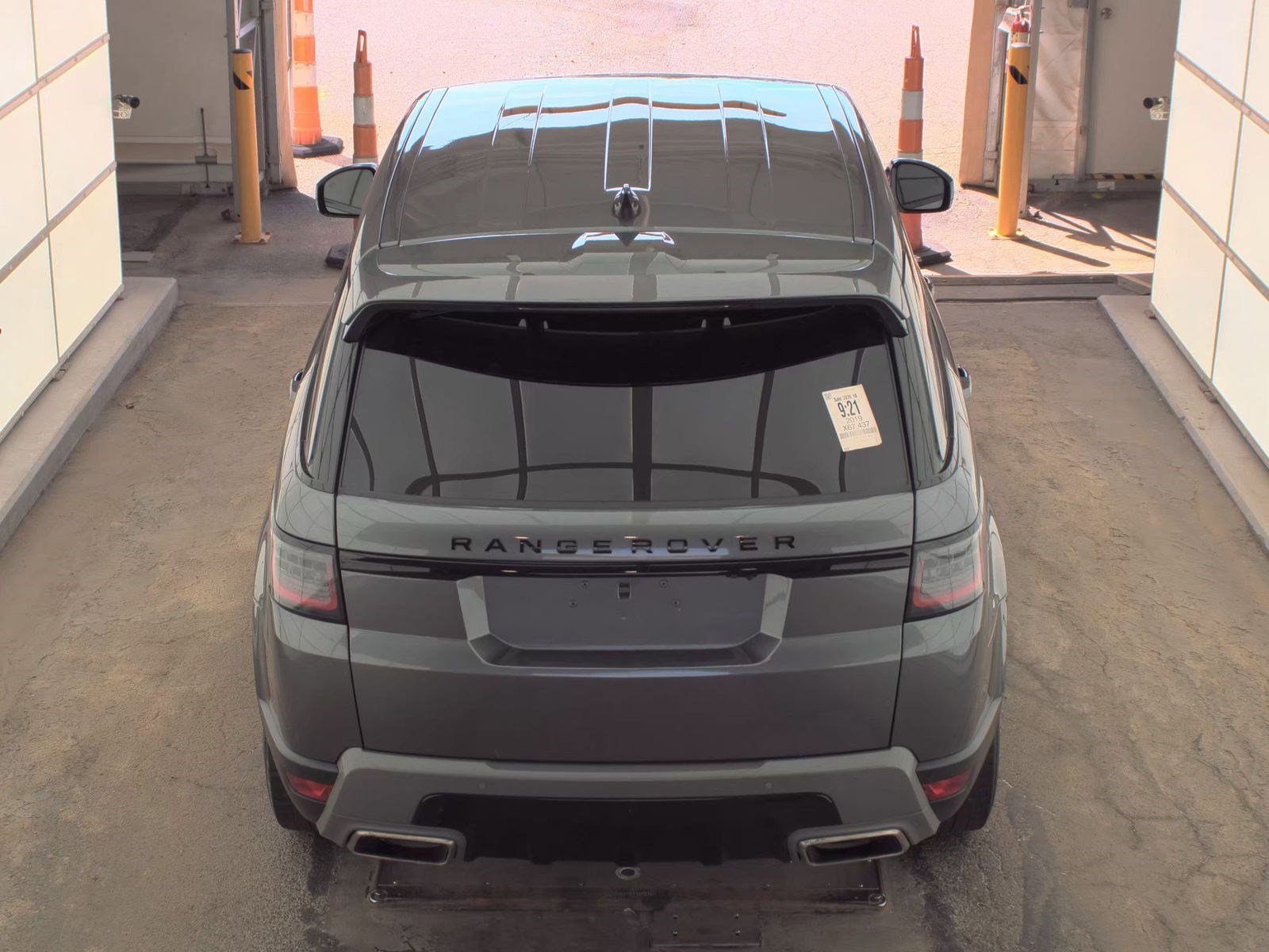 Used 2019 Land Rover Range Rover Sport SE AWD/4WD image 7