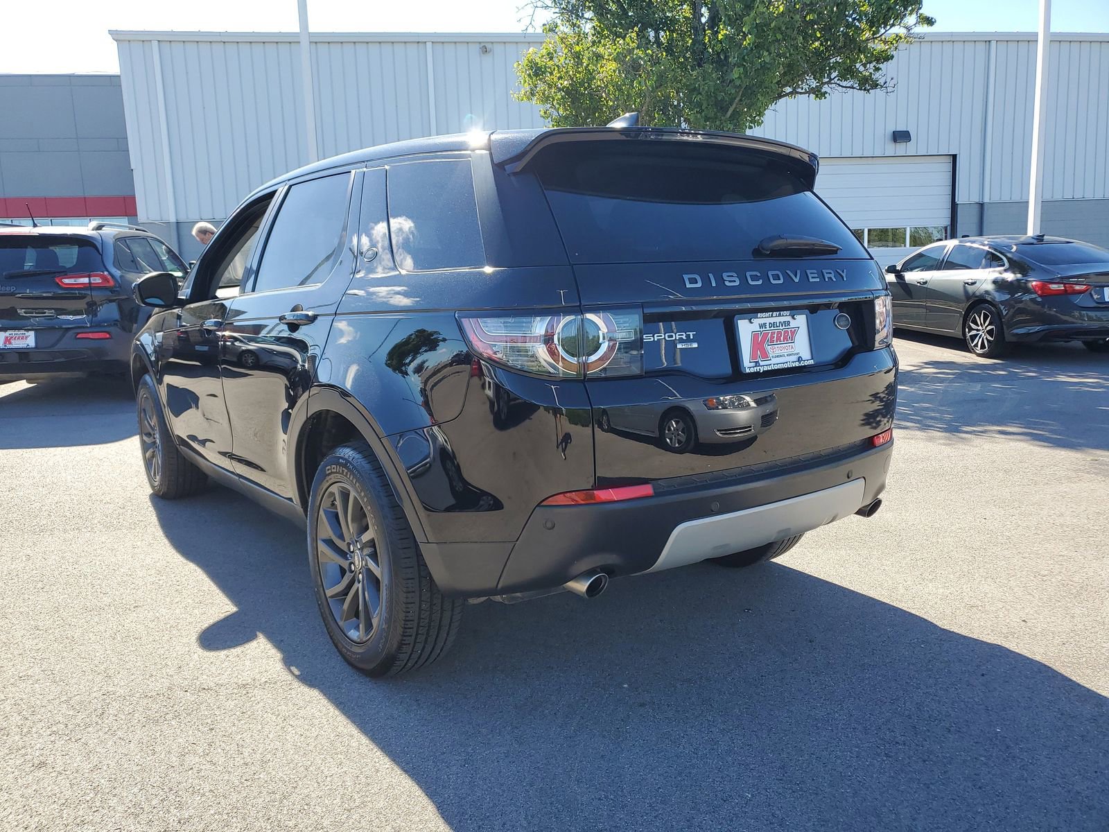 Used 2018 Land Rover Discovery Sport HSE AWD/4WD image 3