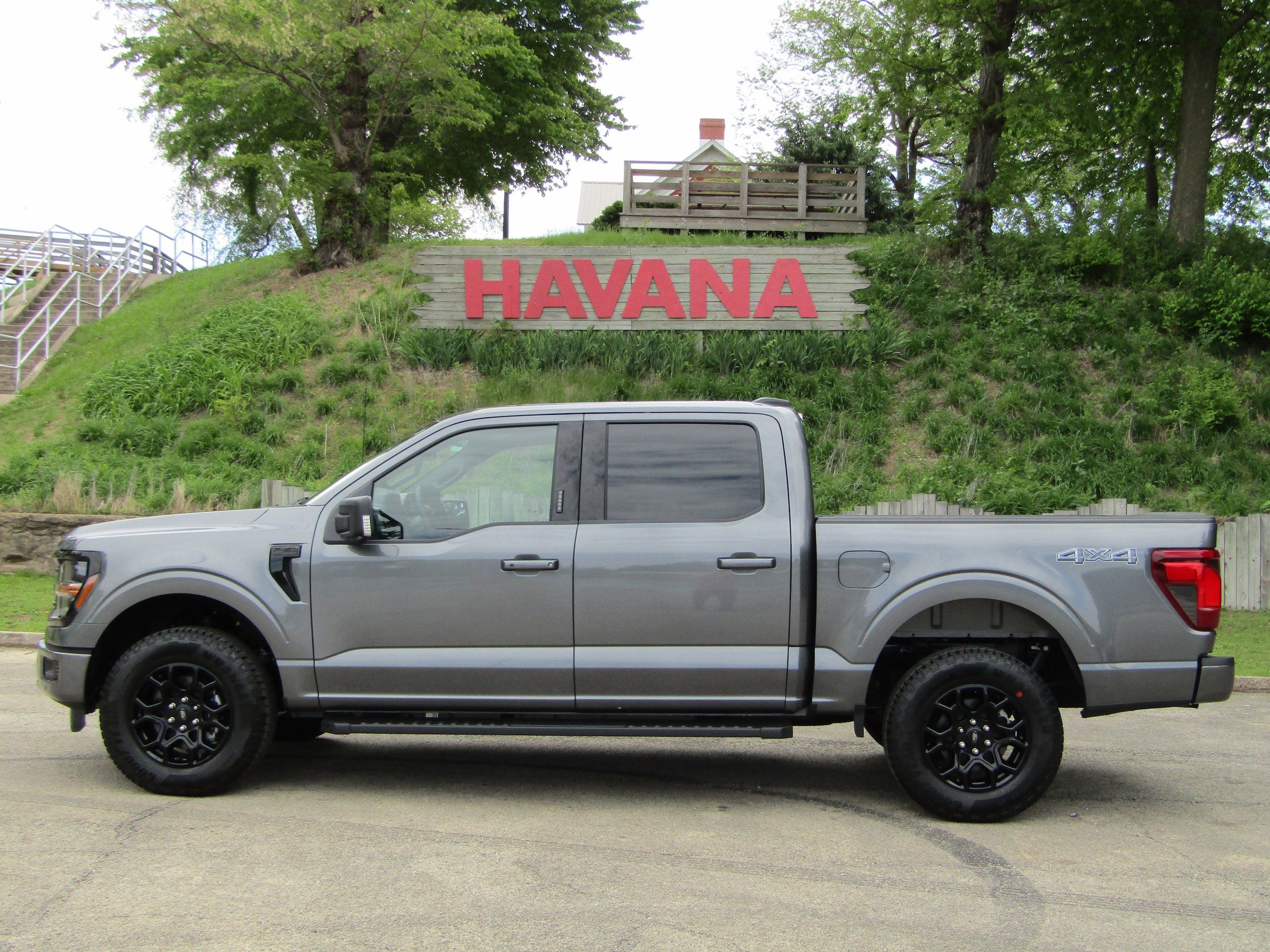 New 2026 Ford F150 XLT w/ Equipment Group 302A MID