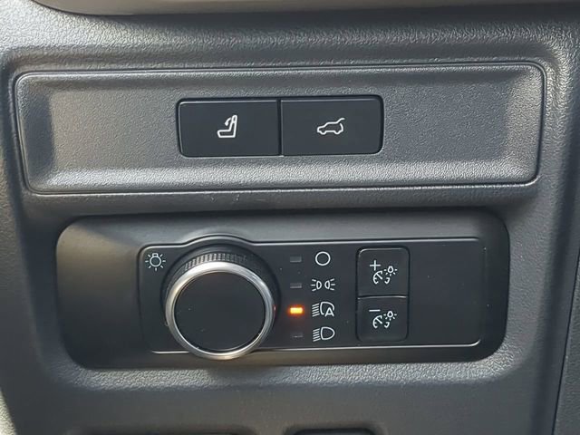 Used 2024 Ford Expedition Max XLT image 30