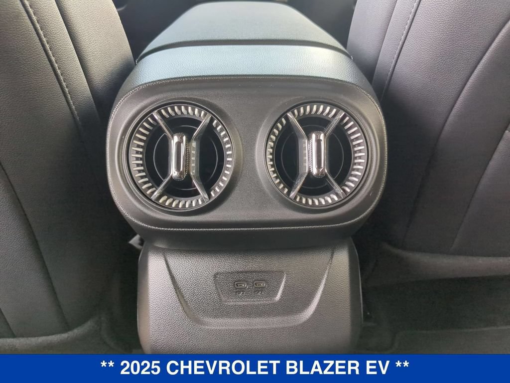 New 2025 Chevrolet Blazer EV LT FWD image 17