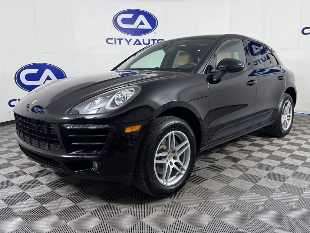 Used 2018 Porsche Macan Base (PDK) image 29