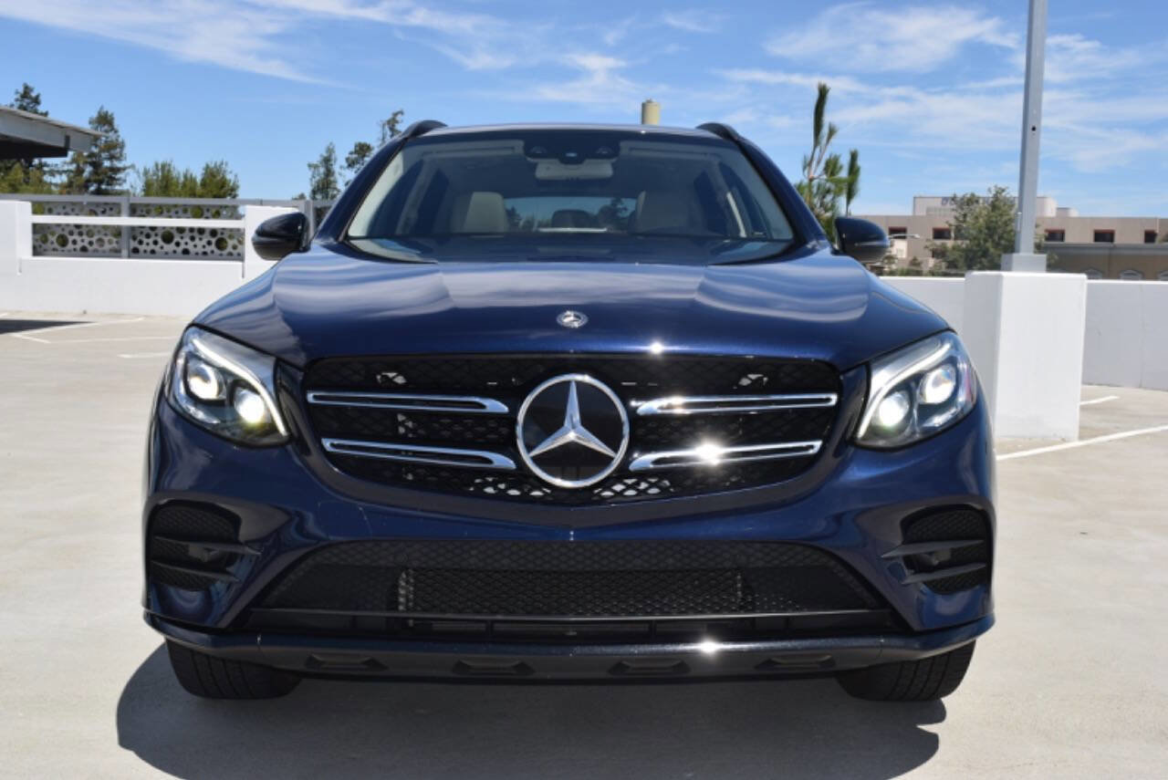 Used 2017 Mercedes-Benz GLC 300 4MATIC image 2