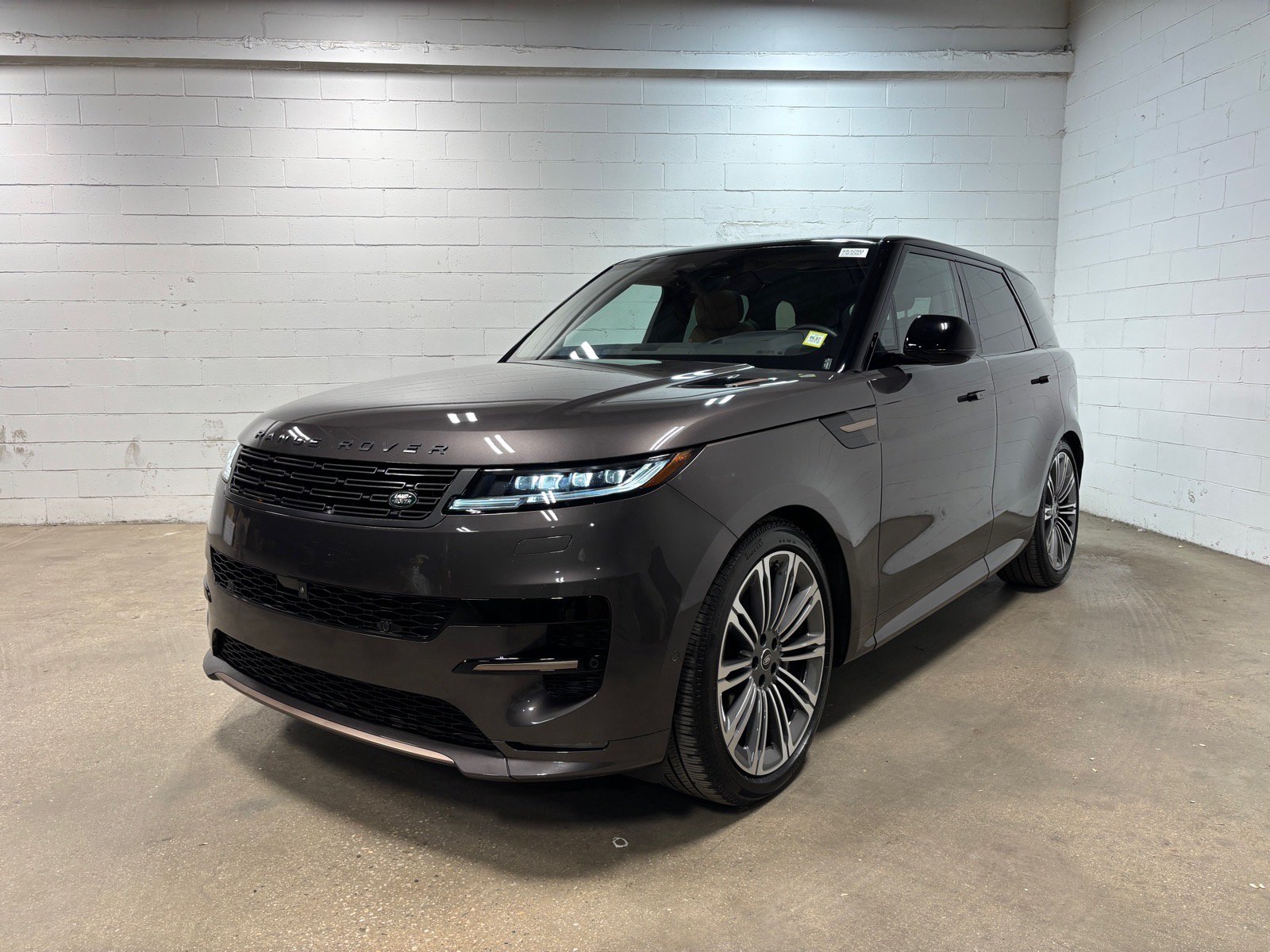 Used 2025 Land Rover Range Rover Sport Dynamic SE