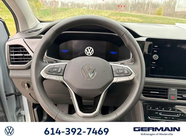 New 2026 Volkswagen Taos SE image 19