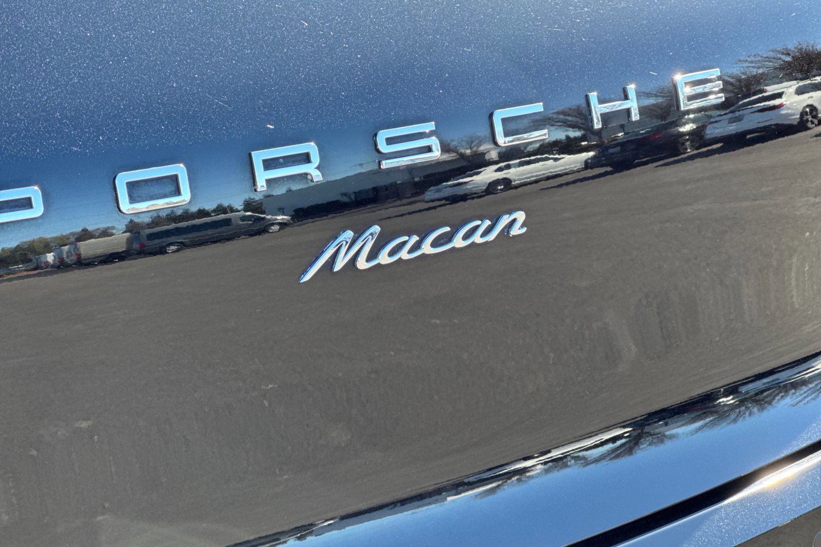 Used 2018 Porsche Macan image 25