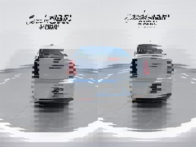 Used 2021 Chrysler 300 Touring w/ Sport Appearance Package image 7