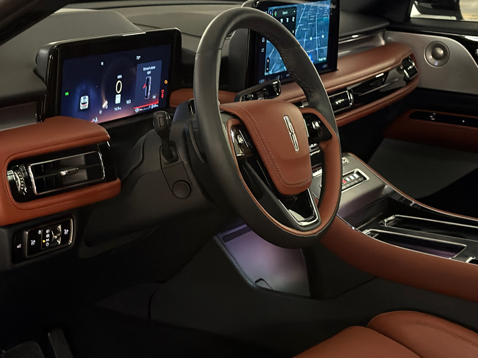 New 2027 Lincoln Aviator Reserve AWD/4WD image 17