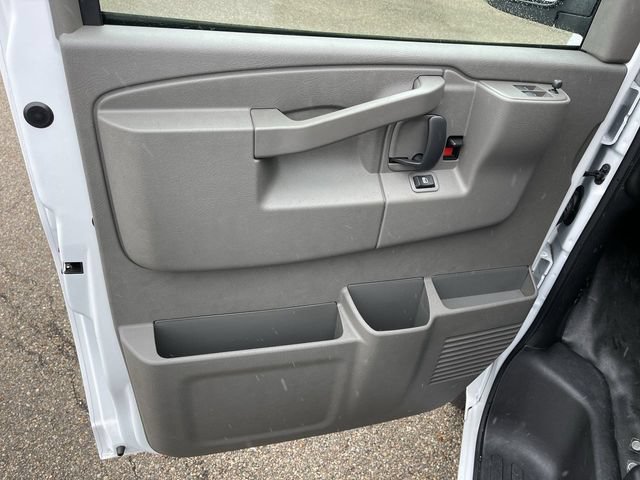 New 2025 Chevrolet Express 2500 w/ Driver Convenience Package RWD image 6