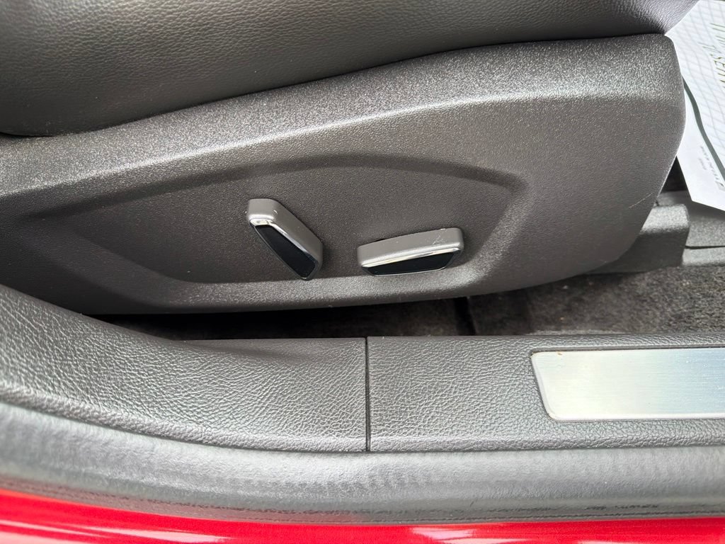 Used 2014 Ford Fusion Titanium FWD image 13