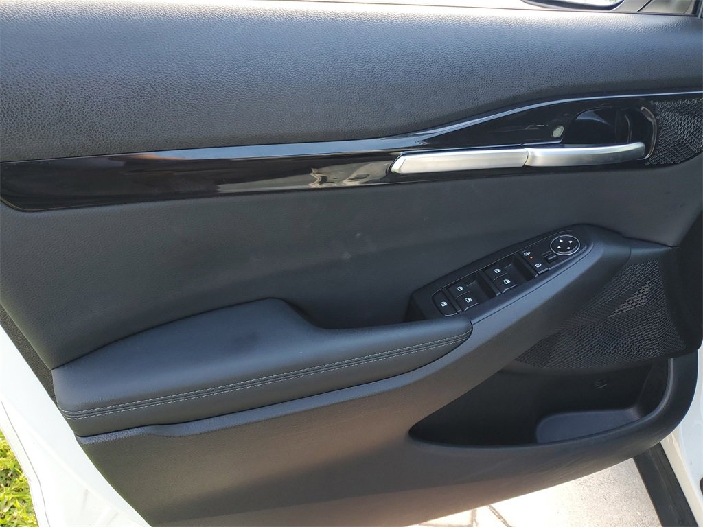 Used 2024 Kia Seltos EX image 16