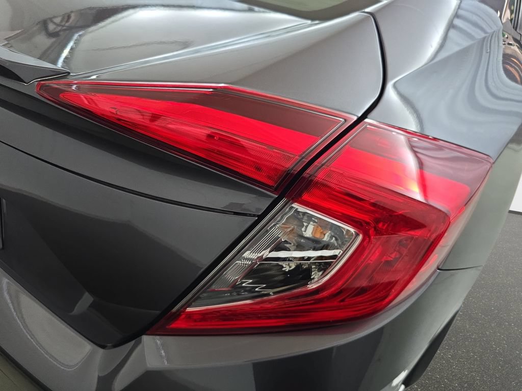 Used 2018 Honda Civic EX-L image 33