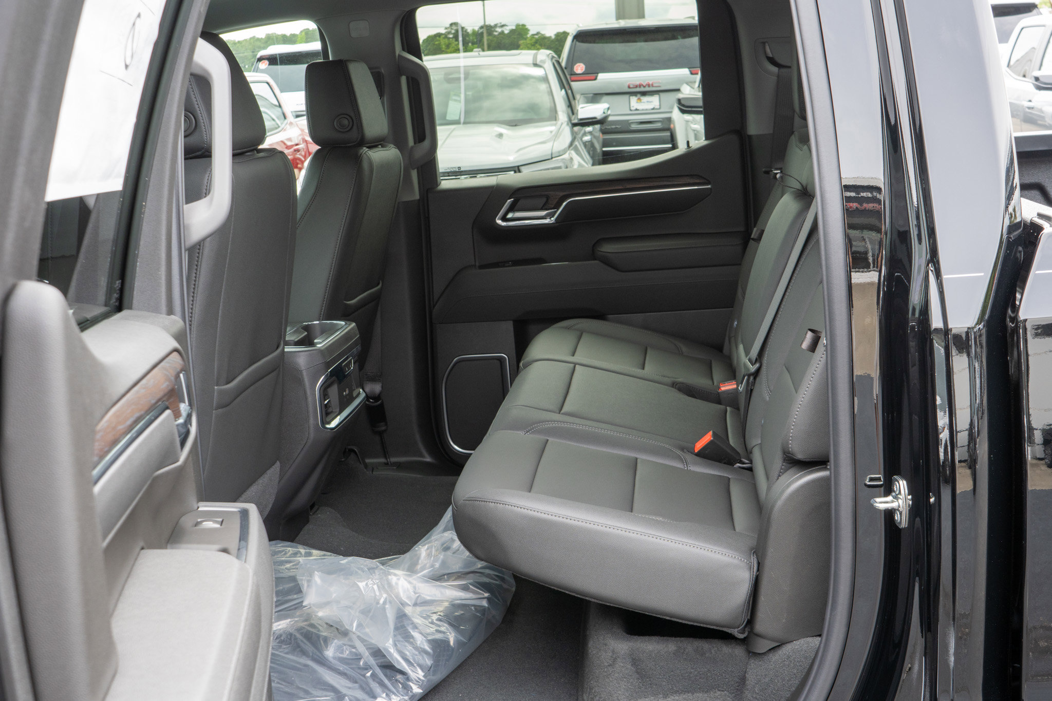 New 2026 GMC Sierra 1500 SLT AWD/4WD image 30