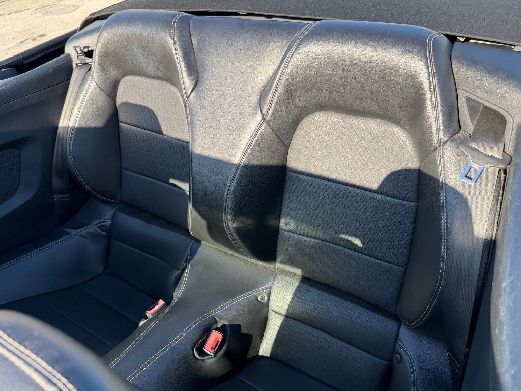Used 2020 Ford Mustang Premium RWD image 11