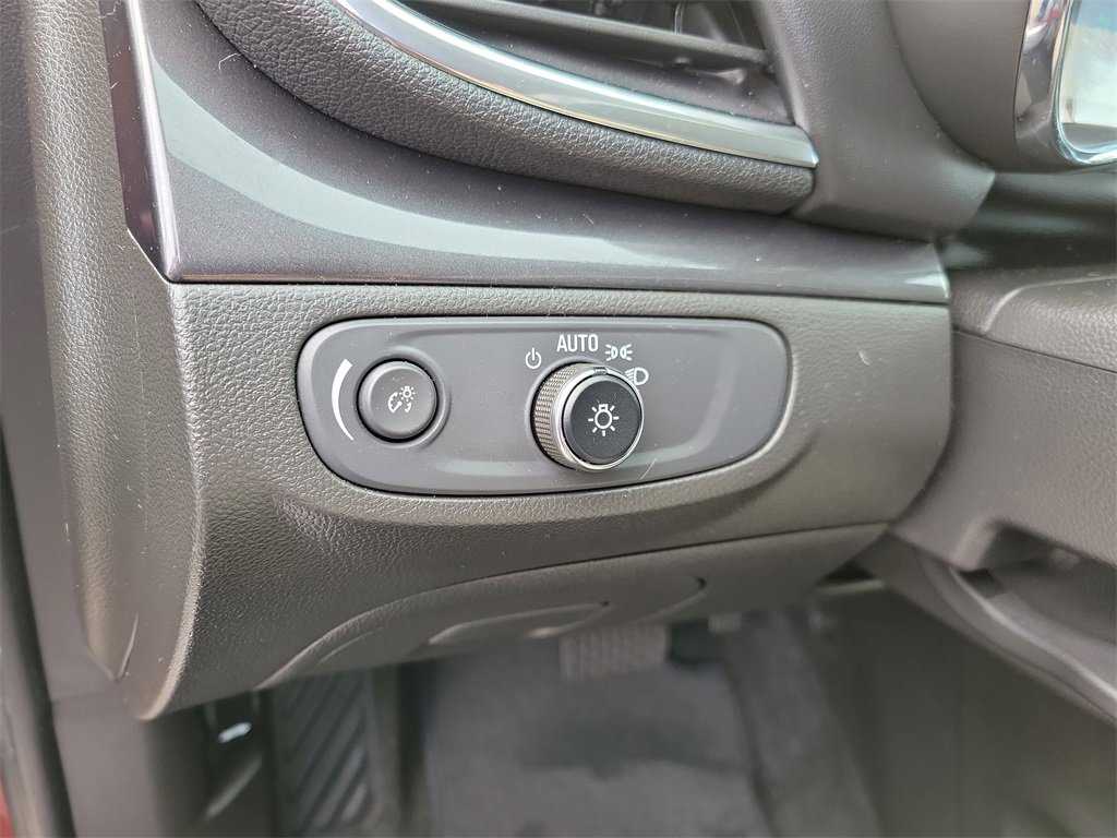 Certified 2022 Buick Encore Preferred w/ Safety Package image 22