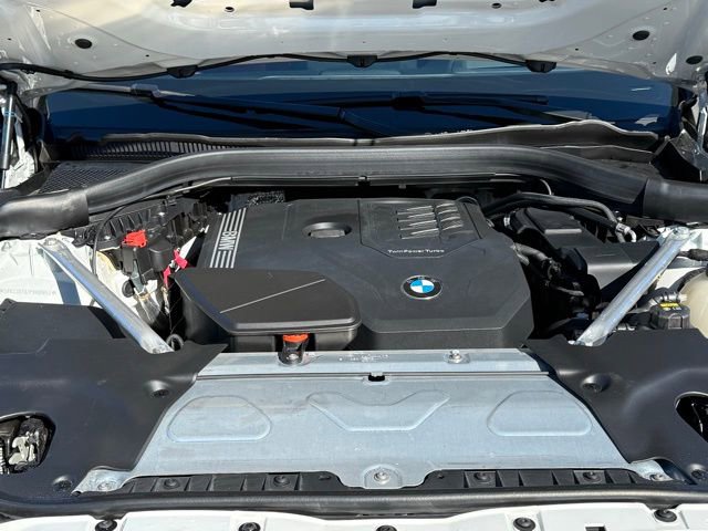 Used 2023 BMW X4 xDrive30i w/ M Sport Package image 10