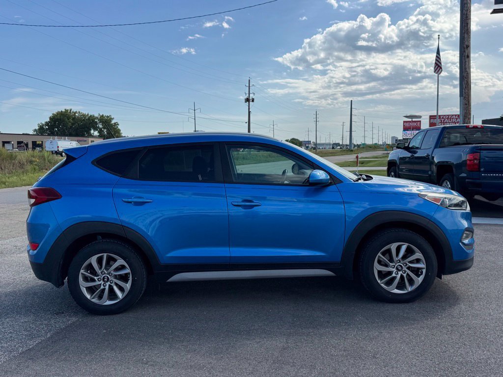 Used 2017 Hyundai Tucson SE w/ SE Popular Package 02 AWD/4WD image 37
