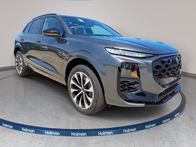 New 2026 Audi Q3 quattro 2.0T AWD/4WD image 4